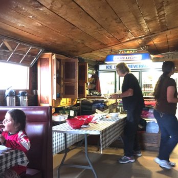 The Baum Shelter - Taco fixings table. - Bars Near Me - Warren, Idaho