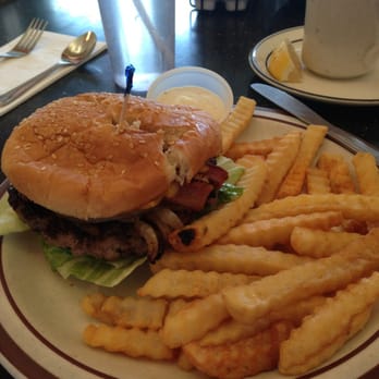 CJ’s Cafe - Pico burger - Mexican Near Me - Los Angeles, California
