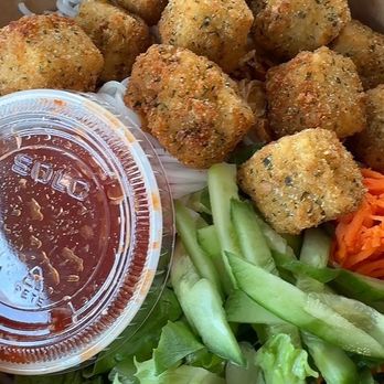Saiga Vietnamese Eatery - Tofu Vermicelli with Eggroll - Vietnamese Near Me - Orange, California Saiga Vietnamese Eatery - Tofu Vermicelli with Eggroll - Vietnamese Near Me - Orange, California