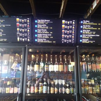 Über Tavern - Beer Bar Near Me - Seattle, Washington