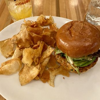 WOLFGANG PUCK BAR & GRILL - Updated December 2024 - 3621 Photos & 2559 ...