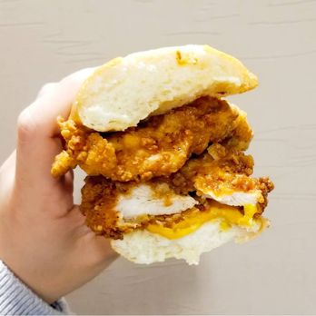 Roaming Rooster - Honey Butter Fried Chicken Sandwich - Food Trucks Near Me Roaming Rooster - Honey Butter Fried Chicken Sandwich - Food Trucks Near Me