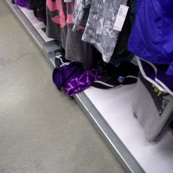 Old Navy - Reallt - Men's Clothing Near Me - Methuen, Massachusetts Old Navy - Reallt - Men's Clothing Near Me - Methuen, Massachusetts