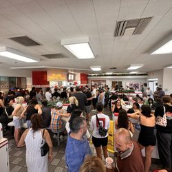 In-N-Out Burger - Crazy packed