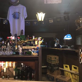 The Wreck - Inside - Dive Bars Near Me - Lake Elsinore, California The Wreck - Inside - Dive Bars Near Me - Lake Elsinore, California