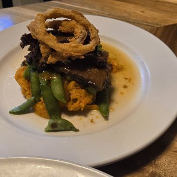 Circa 1800 - Brisket and gravy - Bars Near Me - Fayetteville, North Carolina