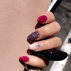 Glam Nails by Rachel