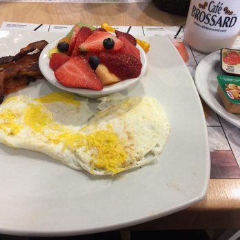 L'Oeufrier - Breakfast & Brunch Near Me - Dollard-des-Ormeaux, Quebec L'Oeufrier - Breakfast & Brunch Near Me - Dollard-des-Ormeaux, Quebec