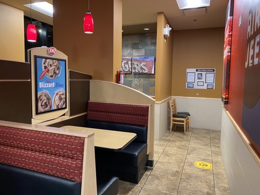 Dairy Queen Grill & Chill by null