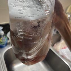 Bag of Chicken wing count by pound $5.69/ pound but its watery and costed more money .每包鸡中翅按磅来算$5.96 /lbs 买的时候没留意那么多水，做生意不老实那么多水来称重不好吧！