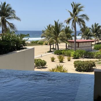 Marea Beachfront Villas - Resorts Near Me - Zihuatanejo, GRO Marea Beachfront Villas - Resorts Near Me - Zihuatanejo, GRO