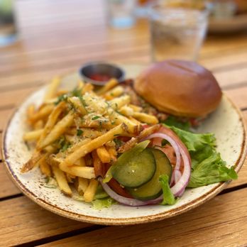 Hualani's - 'Ele 'Ele Catch of the day fish burger - Hawaiian Near Me - Lihue, Hawaii