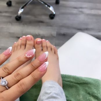 Pro Nails & Spa - Nail Salons Near Me - Costa Mesa, California