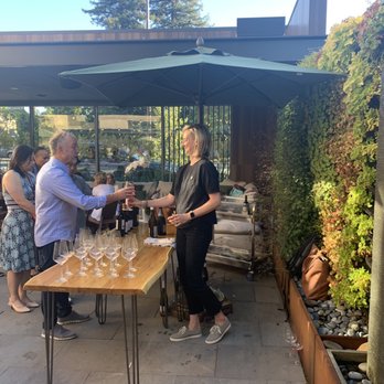 Oak + Violet - New American Near Me - Menlo Park, California