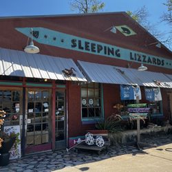 Sleeping Lizzards - Storefront