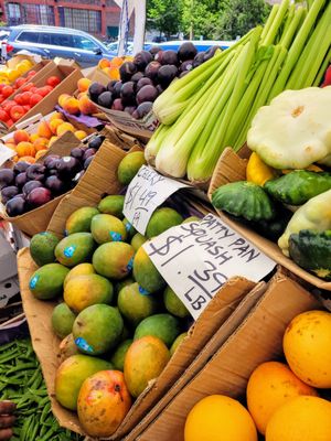 Roger's Produce by null