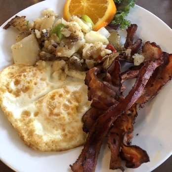Marston's - Combo Plate - Breakfast & Brunch Near Me - Pasadena, California