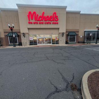 Michaels - Storefront - Arts & Crafts Near Me - Dulles, Virginia