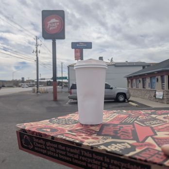 Pizza Hut - Pizza Near Me - Kingman, Arizona