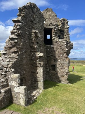 Dunnottar Castle by null