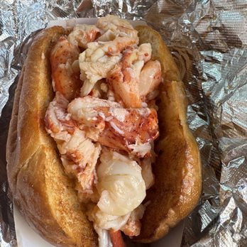 James Hook & Co - Lobster roll with butter! - Seafood Near Me - Boston, Massachusetts James Hook & Co - Lobster roll with butter! - Seafood Near Me - Boston, Massachusetts