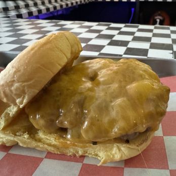 Fat Stu's All-American Burger - Hamburger with cheddar (hold the lettuce and tomato) - Burgers Near Me - Harrison, New York