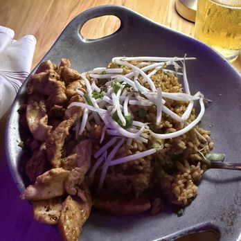 Social House Seven - Ginger fried rice with chicken - Asian Fusion Near Me - Pittsburgh, Pennsylvania