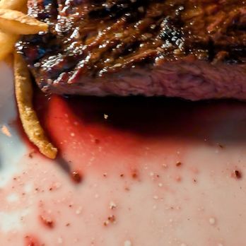 Orilla Bar & Grill - Unrested steak - Cocktail Bars Near Me - Miami Beach, Florida