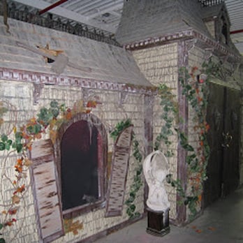Fright Kingdom - Side of bloodmare - Haunted Houses Near Me - Nashua, New Hampshire