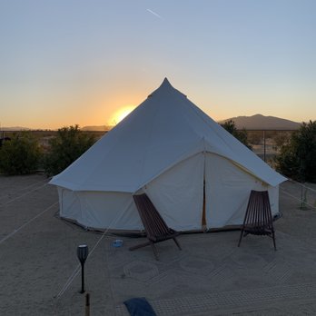The Castle House Estate - Yurt at sunset - Hotels Near Me - Joshua Tree, California The Castle House Estate - Yurt at sunset - Hotels Near Me - Joshua Tree, California