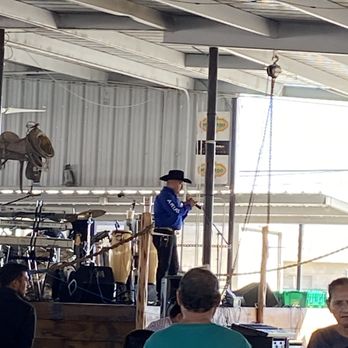 Mi Mercado - Karaoke - Flea Markets Near Me - San Antonio, Texas