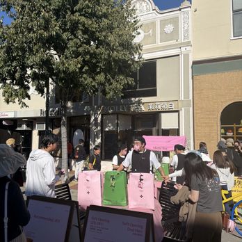Molly Tea - Store front - Bubble Tea Near Me - San Mateo, California