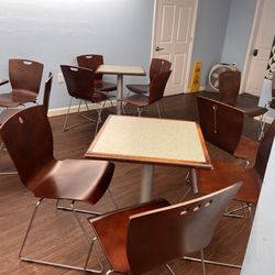 Southpole Ice Cream Rolls - Indoor seating