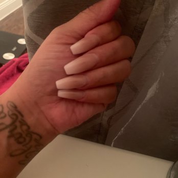 Le Monde Nails - I love my ombré nails this is three weeks out - Nail Salons Near Me - Spring, Texas