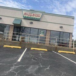 Krispy Kreme - Front Spacious Parking with a Ramp