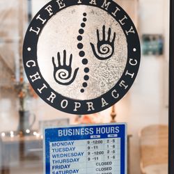 Life Family Chiropractic - Flexible hours, Monday - Thursday.