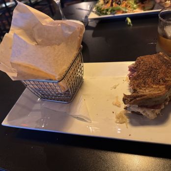 Cooper's on 5th - Rueben with chips - New American Near Me - West Des Moines, Iowa Cooper's on 5th - Rueben with chips - New American Near Me - West Des Moines, Iowa