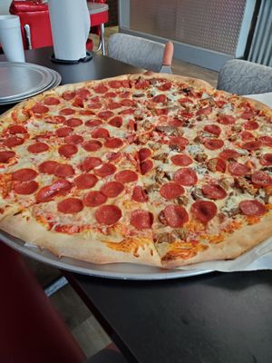 Jersey Giant Pizza by null
