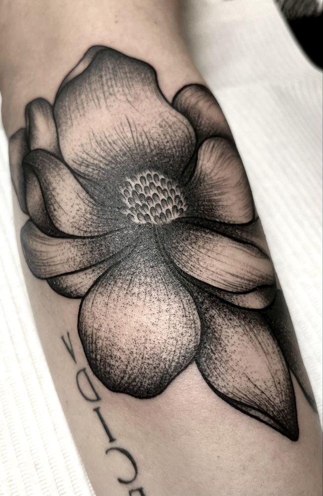 Christine’s Tattoo Studio Logo