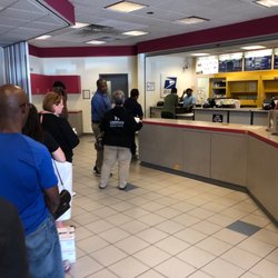 13 people in line. One clerk. 'Nuff said.