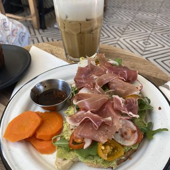 Casa Cafetzin Coffee Roasters - avocado toast with prosciutto - Breakfast & Brunch Near Me - El Paso, Texas Casa Cafetzin Coffee Roasters - avocado toast with prosciutto - Breakfast & Brunch Near Me - El Paso, Texas