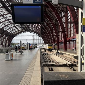 Station Antwerpen-Centraal - Train Stations Near Me - Antwerp, VAN Station Antwerpen-Centraal - Train Stations Near Me - Antwerp, VAN