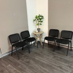 Get Smart Insurance - Sitting Area