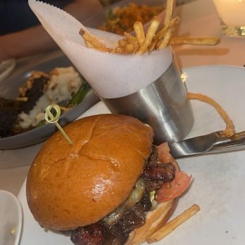 Five Restaurant - Burger - Italian Near Me - Fresno, California Five Restaurant - Burger - Italian Near Me - Fresno, California