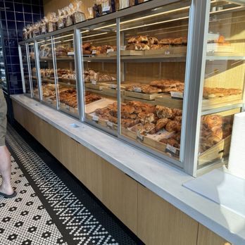 Paris Baguette - Lots of choices - Patisserie/Cake Shop Near Me - Pittsburgh, Pennsylvania Paris Baguette - Lots of choices - Patisserie/Cake Shop Near Me - Pittsburgh, Pennsylvania