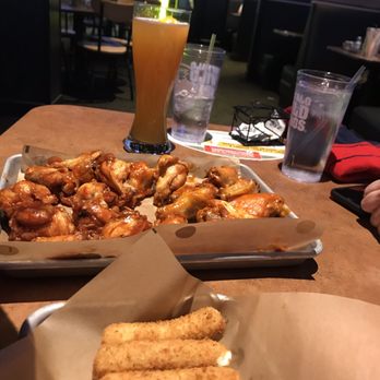 Buffalo Wild Wings - American Near Me - Saugus, Massachusetts