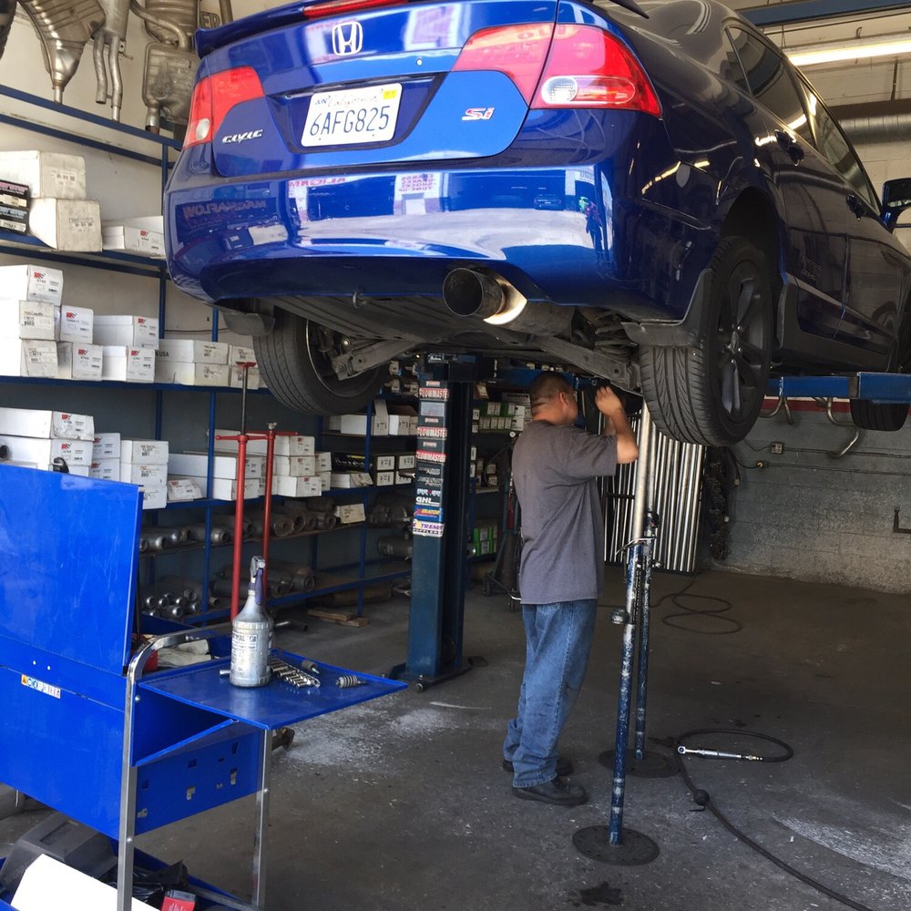 King Muffler - Frank working on my exhaust - Auto Repair Near Me - Van Nuys, California King Muffler - Frank working on my exhaust - Auto Repair Near Me - Van Nuys, California