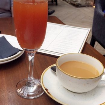 Hotel Covington - Mimosa and Coffee - Hotels Near Me - Covington, Kentucky