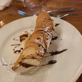 Raffaello Ristorante - This time we didn't forget the Canollis! - Italian Near Me - San Pedro, California Raffaello Ristorante - This time we didn't forget the Canollis! - Italian Near Me - San Pedro, California