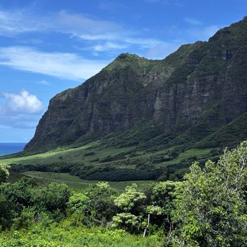 Kualoa Ranch - Tours Near Me - Kaneohe, Hawaii